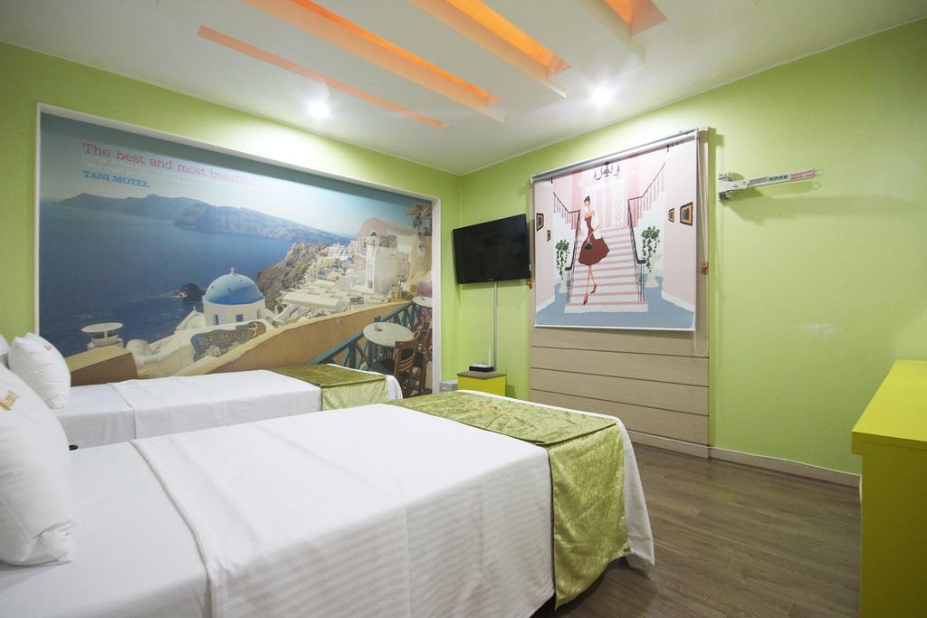 Hole In One Hotel Sacheon Extérieur photo