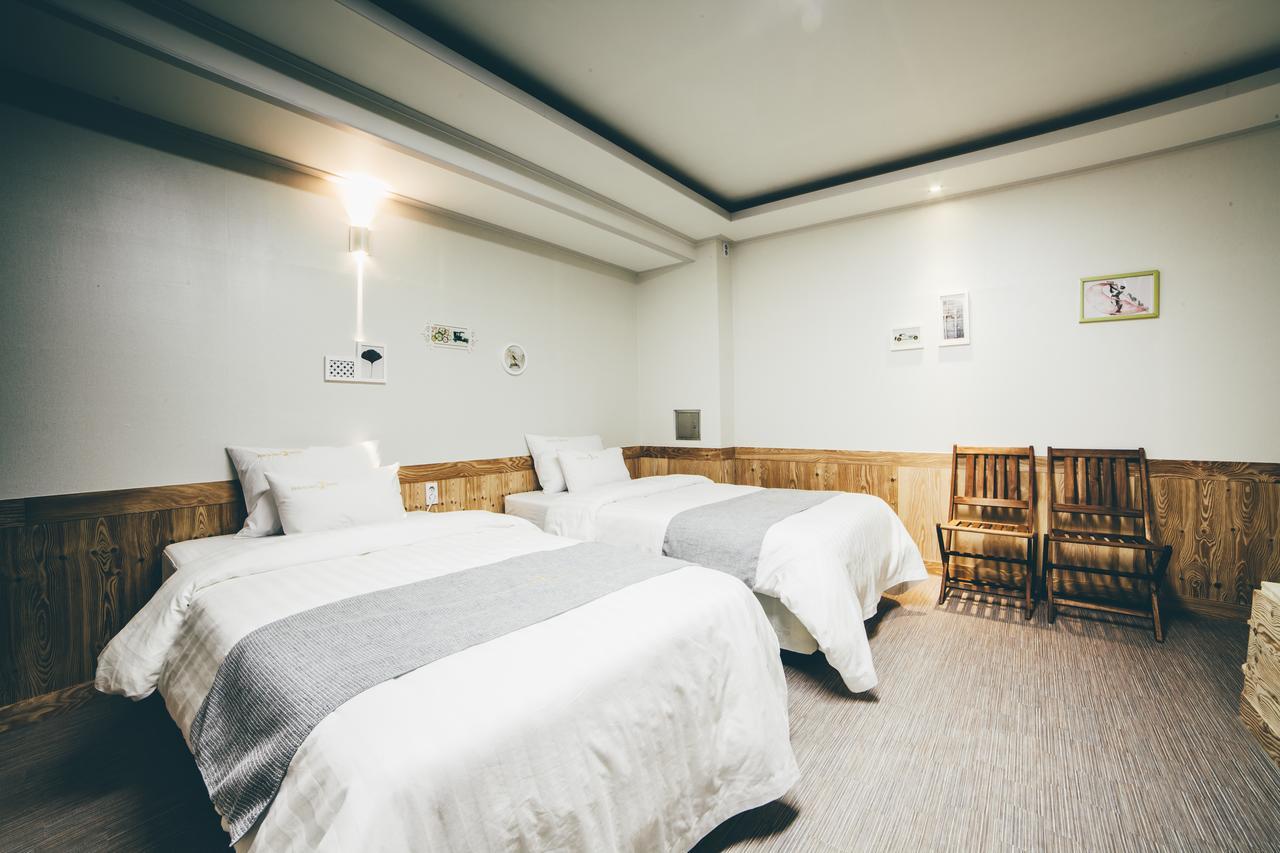 Hole In One Hotel Sacheon Extérieur photo