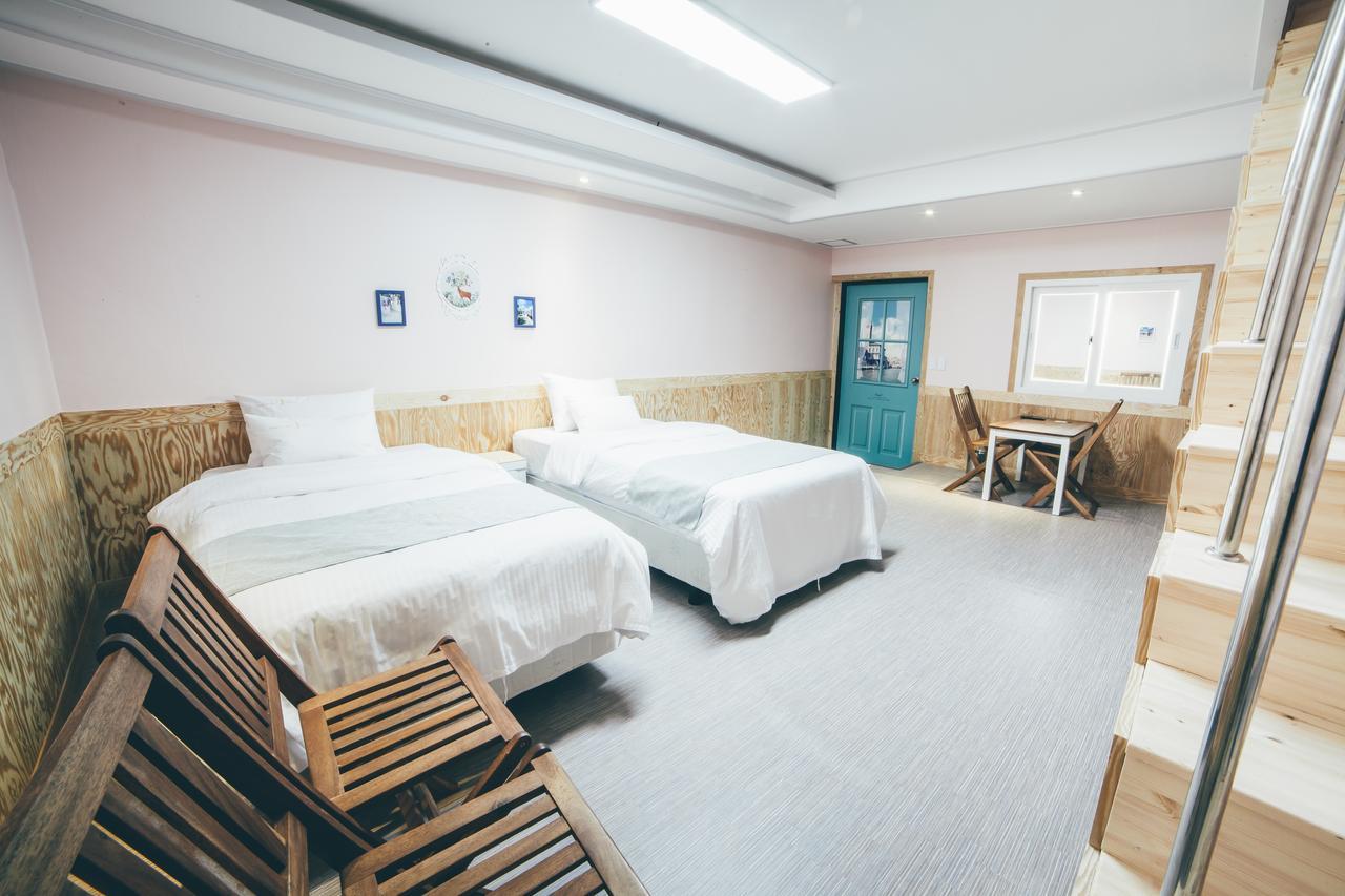 Hole In One Hotel Sacheon Extérieur photo